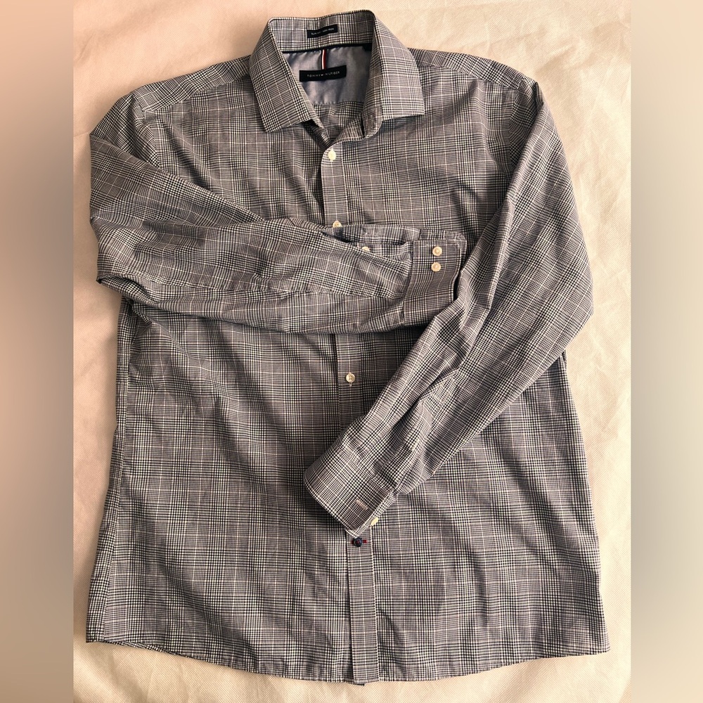 Tommy Hilfiger Gray Casual Button Down Shirt